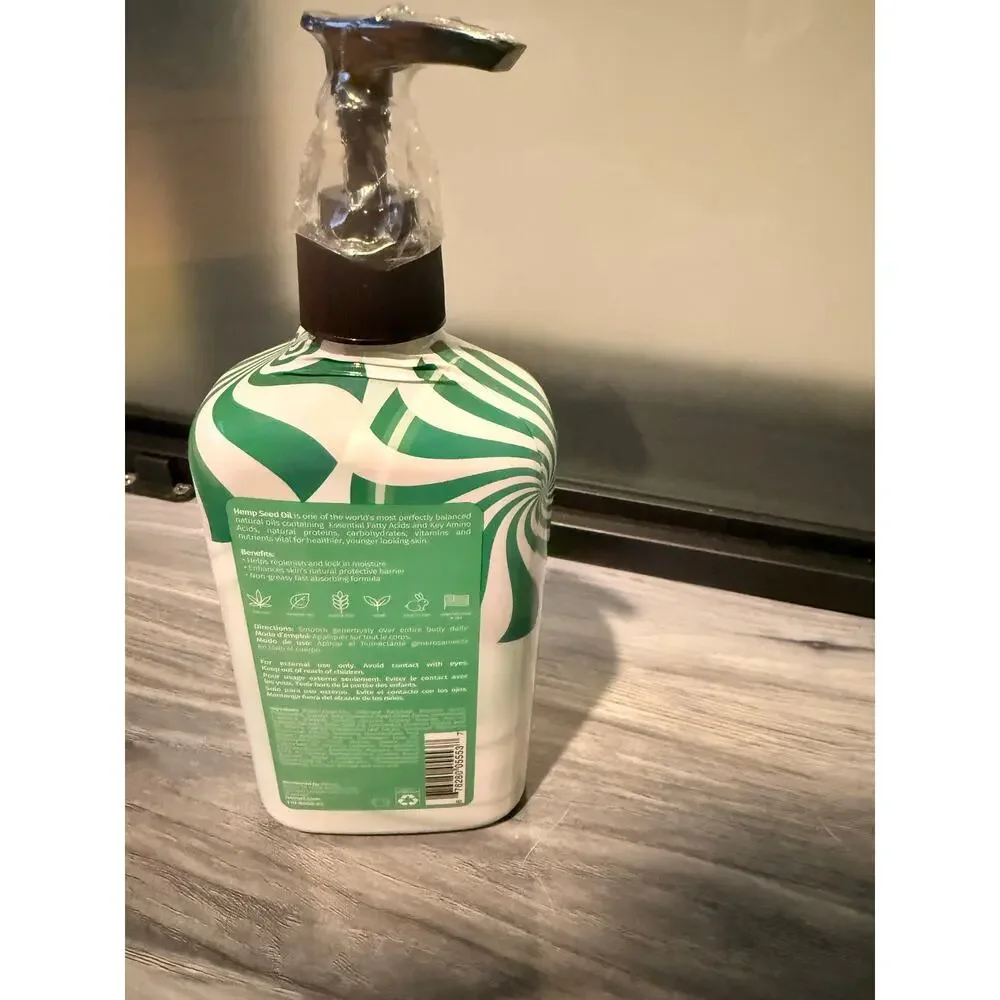Hempz Frosted Mint Herbal Body Moisturizer 17oz